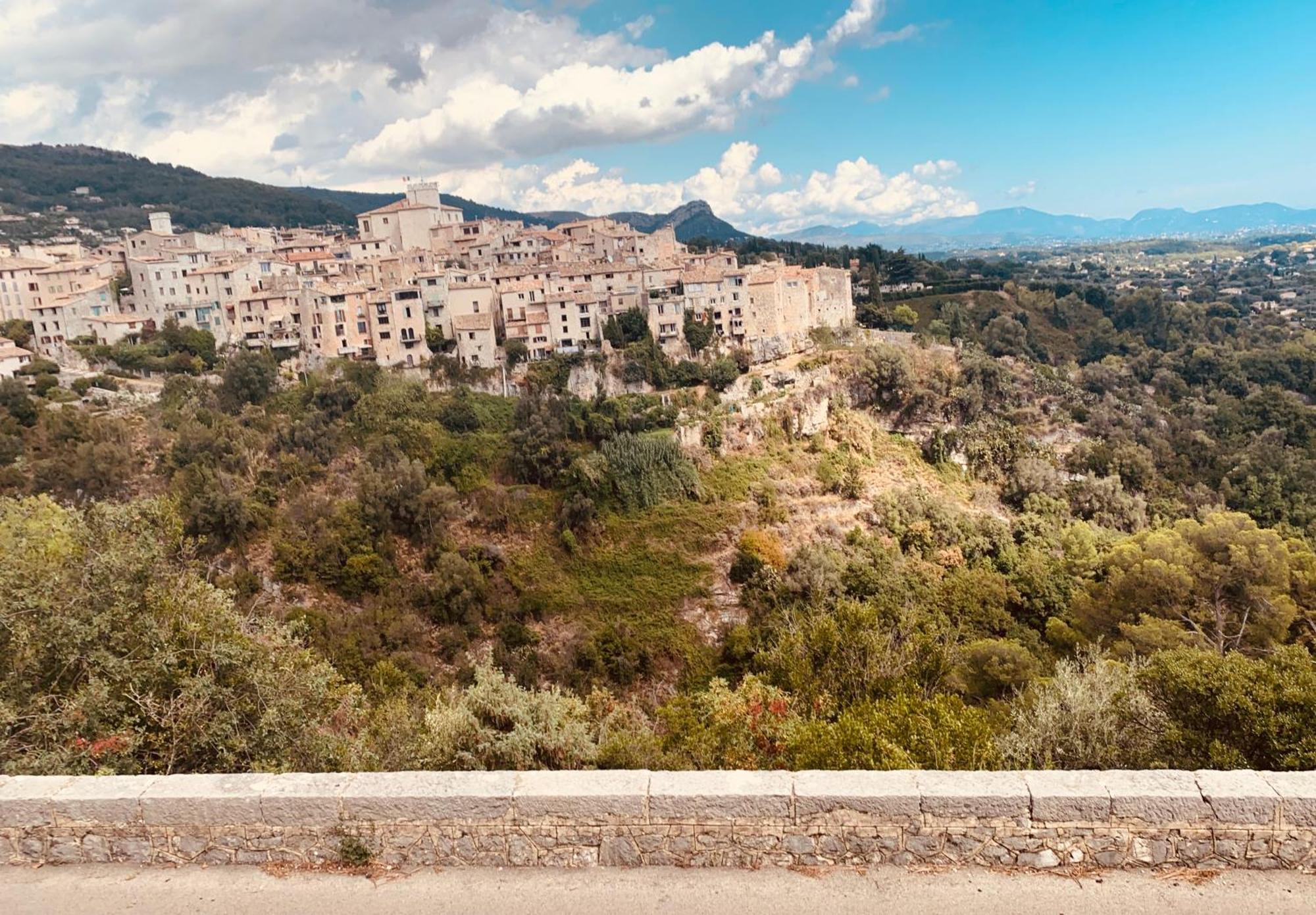 Les 4 Elements Bed & Breakfast Tourrettes-sur-Loup Exterior photo