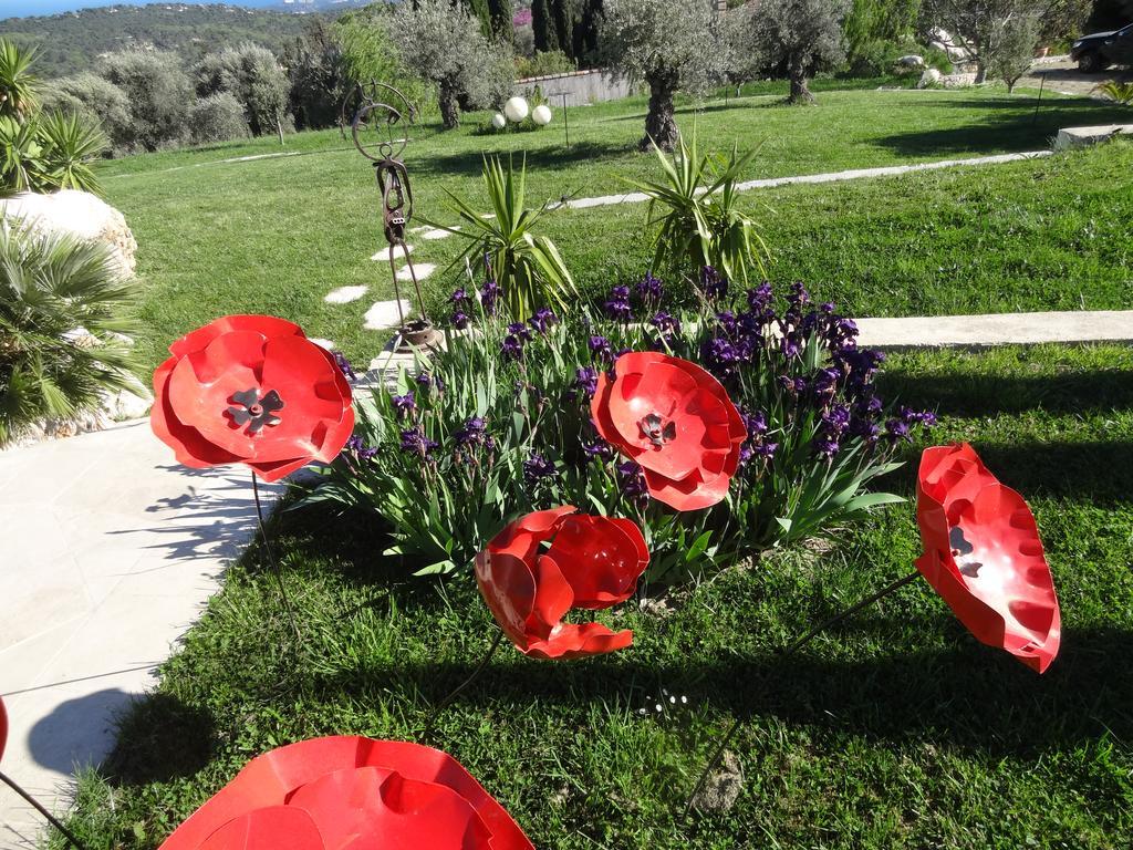 Les 4 Elements Bed & Breakfast Tourrettes-sur-Loup Exterior photo