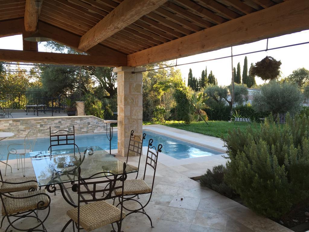 Les 4 Elements Bed & Breakfast Tourrettes-sur-Loup Exterior photo