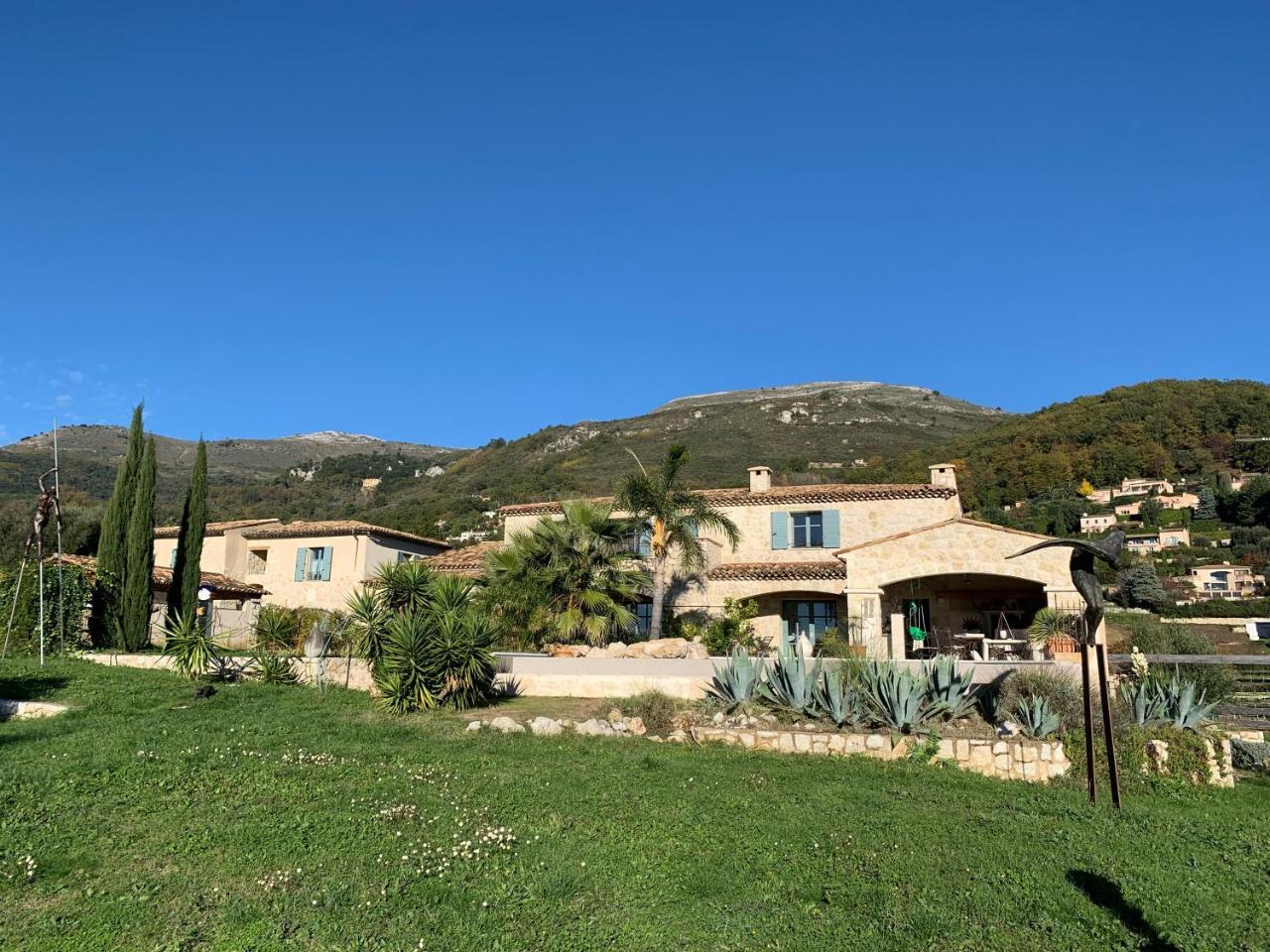 Les 4 Elements Bed & Breakfast Tourrettes-sur-Loup Exterior photo