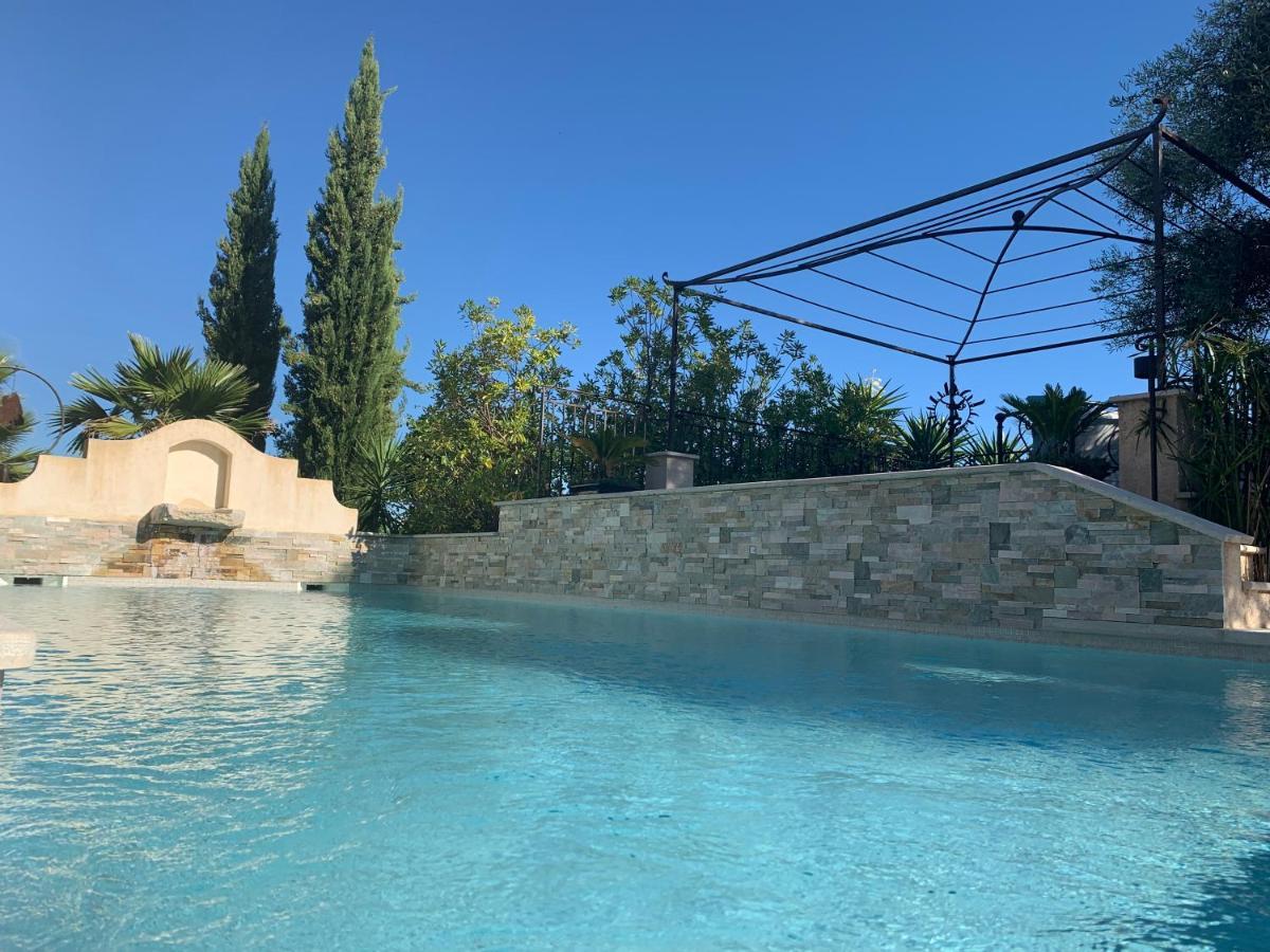 Les 4 Elements Bed & Breakfast Tourrettes-sur-Loup Exterior photo